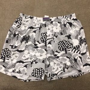 Patagonia Men’s shorts boxers SZ S Print All over